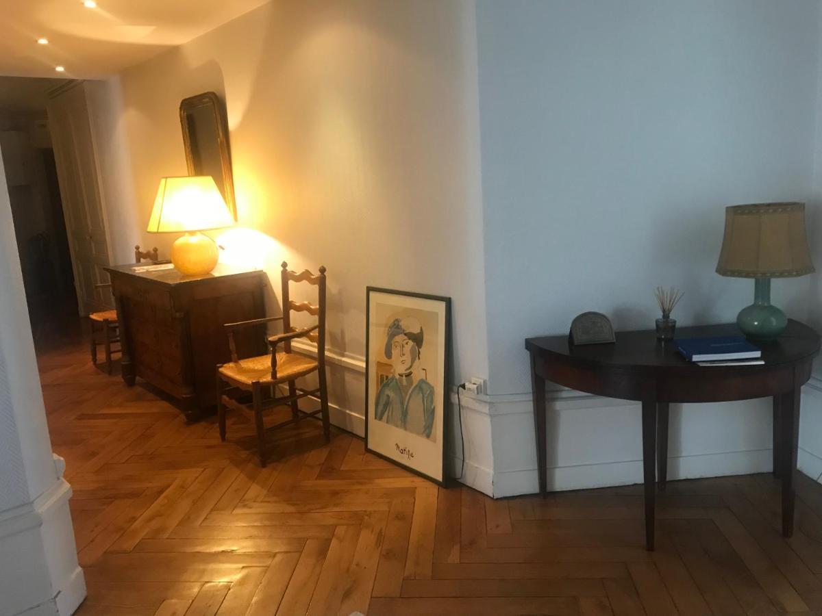 Berges Du Rhone/ Chambre Avec Balcon Lyon Eksteriør billede