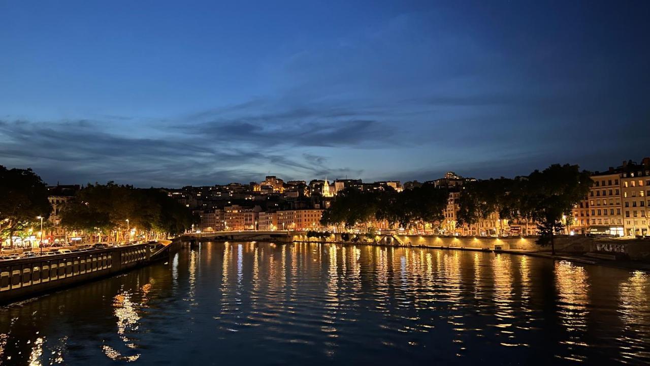 Berges Du Rhone/ Chambre Avec Balcon Lyon Eksteriør billede